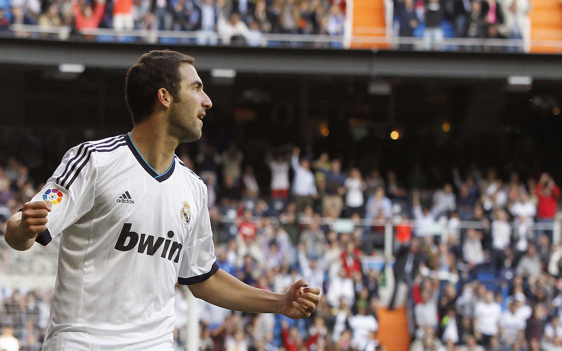 逆境中的坚韧：球员们永不放弃的精神！，逆境中坚韧不拔的事例